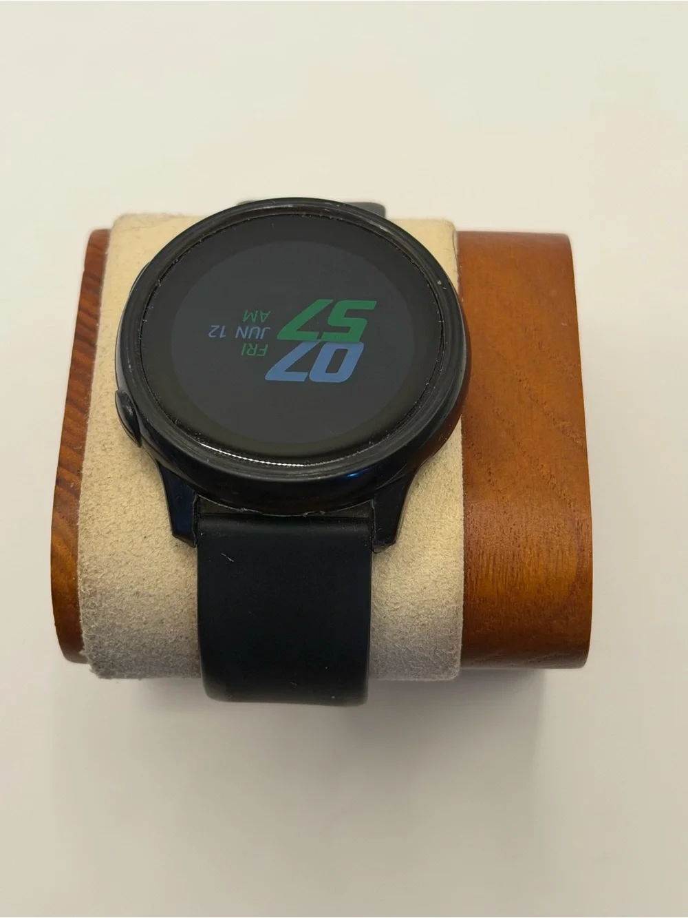 Samsung Galaxy Watch Active, Tested, Charger Included, Case Protecto, Smartwatch